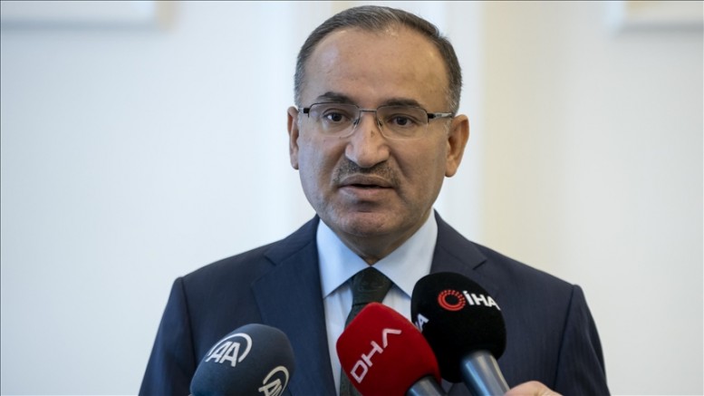 Adalet Bakanı Bozdağ: Stokçuluk yapanlara verilecek ceza '1 yıldan 3 yıla kadar' olarak yeniden düzenlenecek