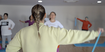 Tuzlalı kadınlar ücretsiz pilates ve cross fit derslerine akın ediyor