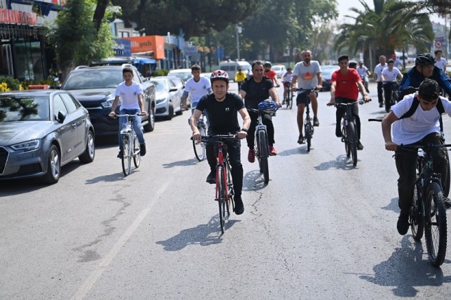 Tuzla’da DÜNYA BİSİKLET GÜNÜ’ne Özel Tur Düzenlendi