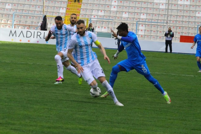Tuzlaspor, Erzurumspor Deplasmanından 1 Puanla Döndü 