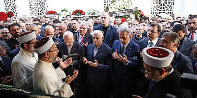 AK Parti Genel Başkanvekili Yıldırım'ın annesi son yolculuğuna uğurlandı