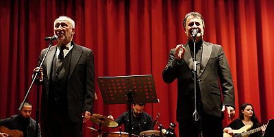 Altan Erkekli ve Veysel Diker, Tuzlalı Sanatseverler İle Buluştu