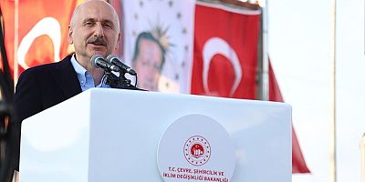 Bakan Karaismailoğlu: Evsiz kalan vatandaşlarımıza güvenli ve konforlu barınma imkanı sağlamak şu anda büyük önceliğimiz