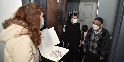 Başkan Yazıcı’dan 65 Yaş Üstü Vatandaşlara Doğum Günü Sürprizi