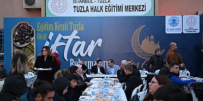 Başkan Yazıcı, Halk Eğitim Merkezi Öğretmenleri İle İftarda Bir Araya Geldi