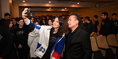 Başkan Yazıcı, Mehmet Tekinalp Anadolu Lisesi öğrencileriyle buluştu