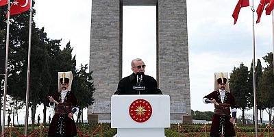 Çanakkale Deniz Zaferi'nin 108. yıl dönümünde Şehitler Abidesi'nde tören düzenlendi