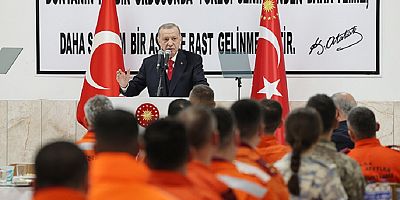 Cumhurbaşkanı Erdoğan: Askerlerimizin deprem bölgesinde fedakarca yürüttüğü çalışmaları iyi biliyoruz