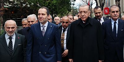 Cumhurbaşkanı Erdoğan, Yeniden Refah Partisi Genel Başkanı Erbakan'ı ziyaret etti