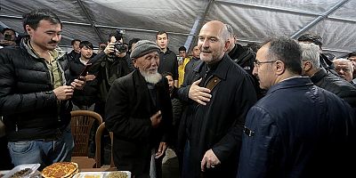 İçişleri Bakanı Soylu, Hatay'da depremzedelerle iftar yaptı