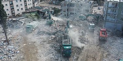 Kahramanmaraş merkezli depremlerde 47 bin 975 kişi hayatını kaybetti