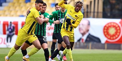 Menemenspor Akhisar’a gol yağdırdı 