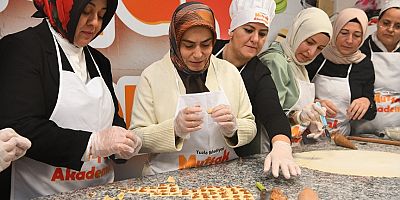 ‘Mutfağınızdan Sofranıza’ projesiyle Tuzla'da yerli ürün farkındalığı ve yardımseverlik bir arada