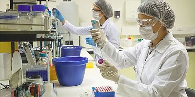 PCR negatif testi 18 yaş ve üzeri vatandaşlar için uygulanacak