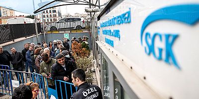 SGK merkezlerindeki EYT mesaisi hızlı başladı
