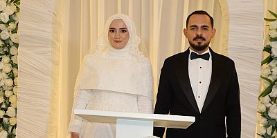 Toksöz Ailesi’nin Gurur Gecesi: Ebrar ve Ensar’a Ömür Boyu Mutluluk