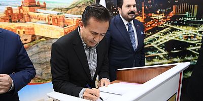 Tuzla Belediye Başkan'ı Şadi Yazıcı, Ağrı Belediye Başkan'ı Savcı Sayan ve Ağrı Valisi Osman Varol'u ziyaret etti