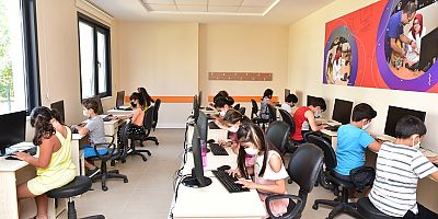 Tuzla’da 40 Farklı Branşta Her Yaştan Gence Eğitim