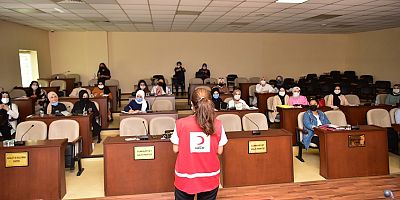 Tuzla’da Anne Çocuk Eğitim Merkezi Öğretmenlerine İlk Yardım Dersi Verildi