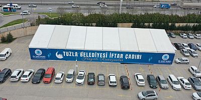 Tuzla’da Bin Kişilik İftar Çadırı Kuruldu