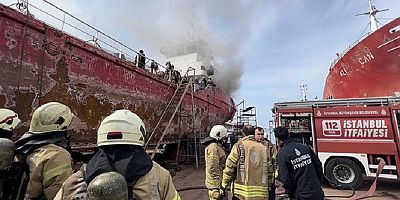 Tuzla'da gemi yangını