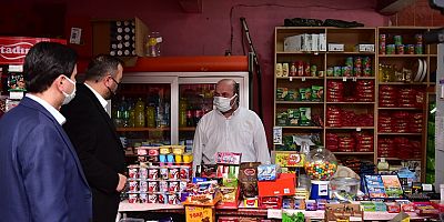 Tuzla’da İhtiyaç Sahibi Ailelerin Bakkal Borçları Ödendi