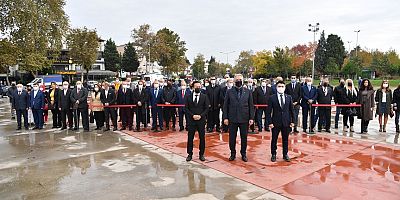 Tuzla’da Muhtarlar Günü Sebebiyle Çelenk Sunma Töreni Düzenlendi