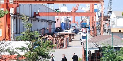 Tuzla'da tersanede 4 işçi karbondioksitten zehirlendi