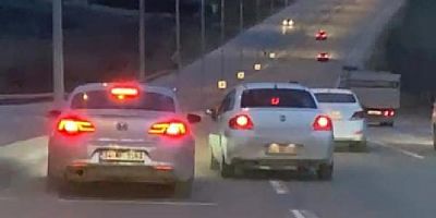 Tuzla’da yolu paylaşamayan sürücülerin tehlikeli kapışması 