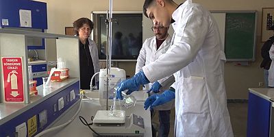 Tuzlalı Lise Öğrencileri Kendi Ürettikleri 3 Ton Dezenfektanı Deprem Bölgelerine Gönderdi